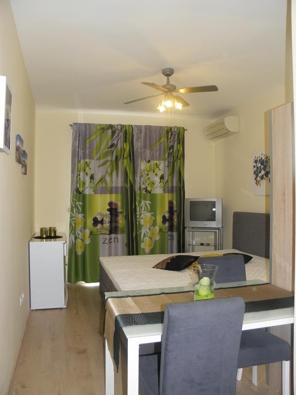 Brekalo Apartment *